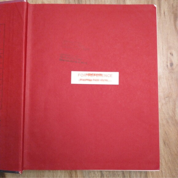 Language of Literature 8th Grade Hardcover McDougal-Littell Publishing - Picture 7 of 9